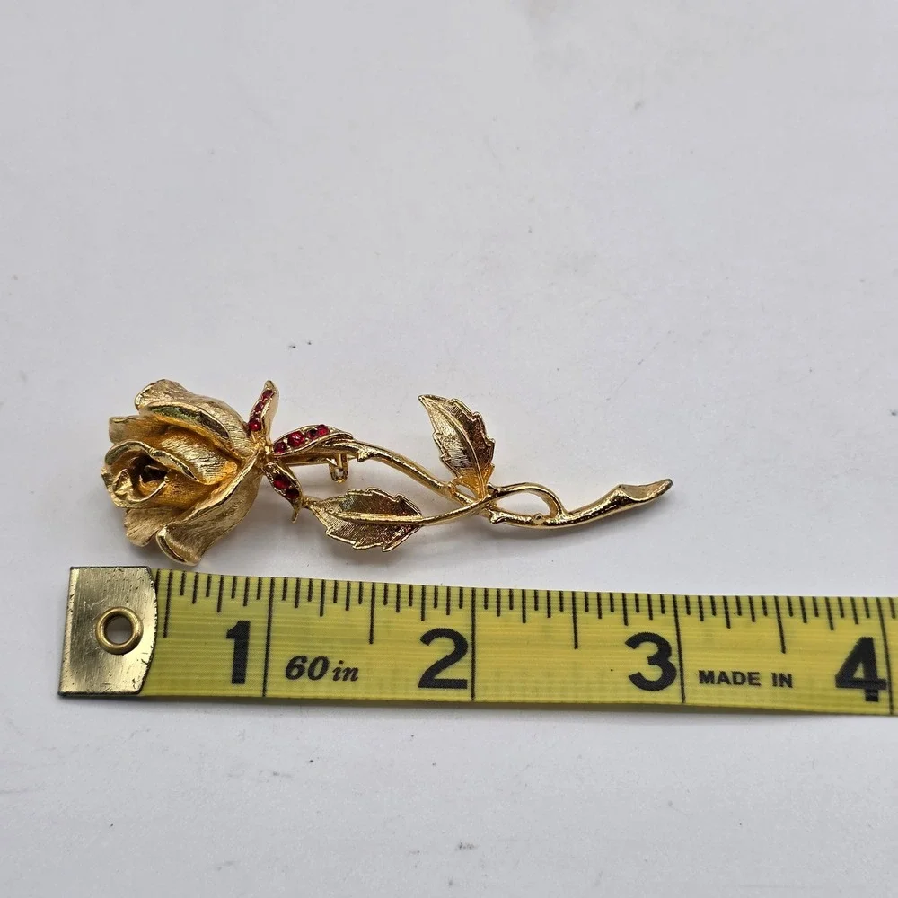 Gerrys Vintage Gold Tone Long Stem Rose Brooch Red Rhinestone Floral Pin
